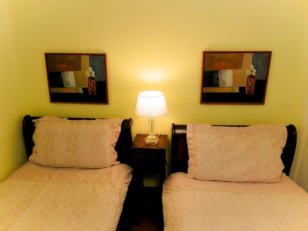 Angel View Bed & Breakfast Guildford Oda fotoğraf