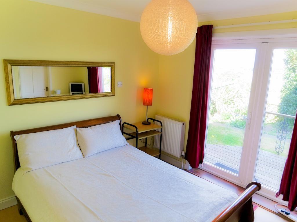 Angel View Bed & Breakfast Guildford Oda fotoğraf
